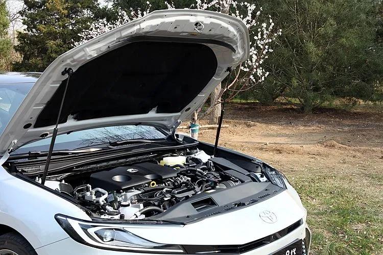 丰田凯美瑞2018款2.0g豪华版试驾,凯美瑞2022款2.0g豪华版试驾视频