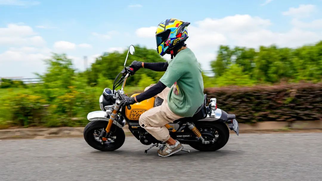 银钢mini150跟银钢蜜獾150,银钢supermini150和蜜獾对比