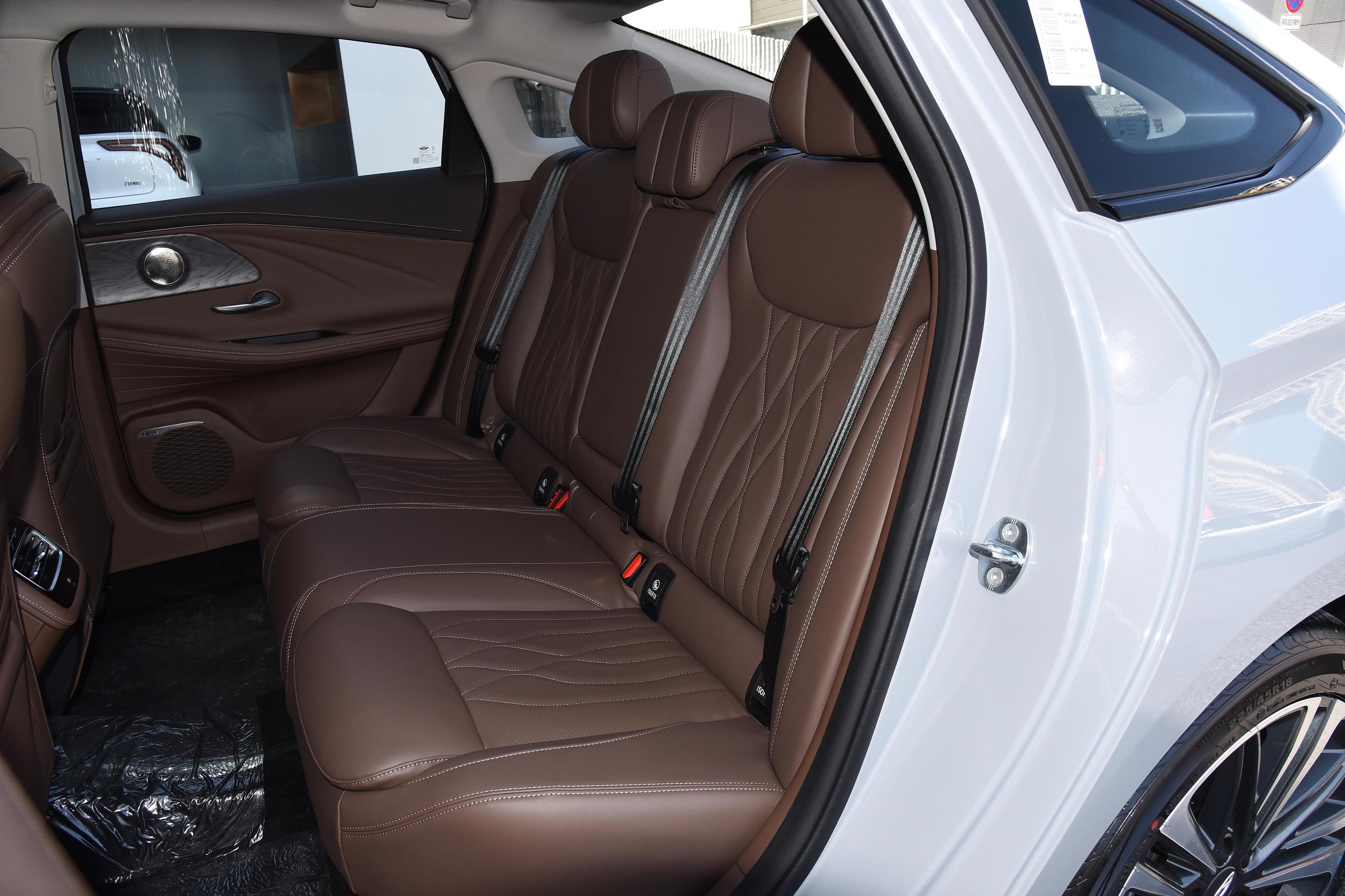 38号评艾瑞泽8,奇瑞艾瑞泽8发动机和变速箱