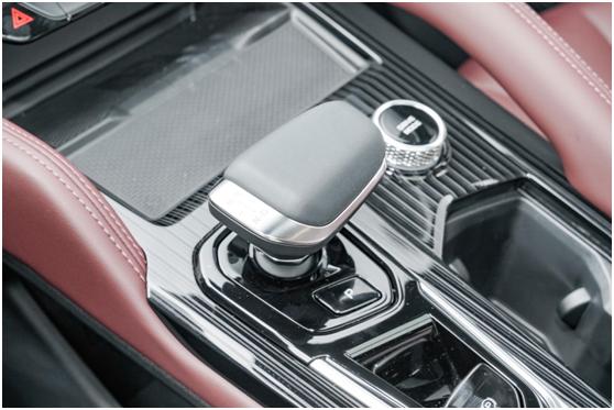 星越l两驱8at和7dct驾驶感受差异,星越l的双离合变速箱到底怎么样