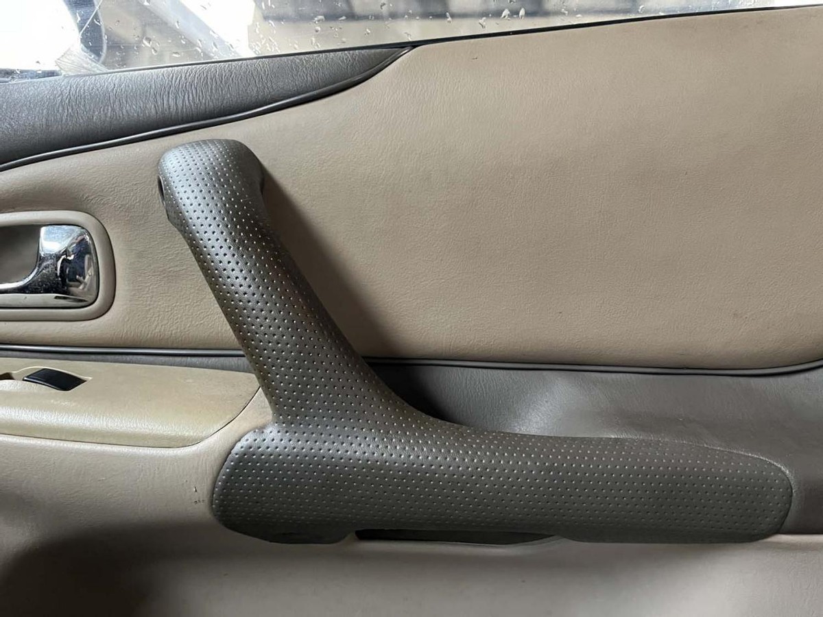 马自达海马福美来323车厢内的讲解,海南马自达福美来323参数