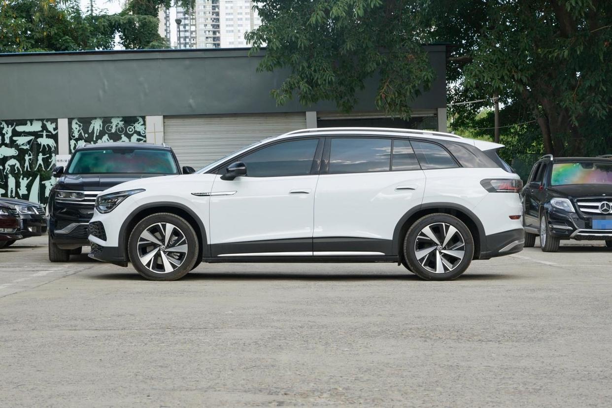 大众怎么了？买ID.6X送朗逸，车市的“寒流”我真的感受到了