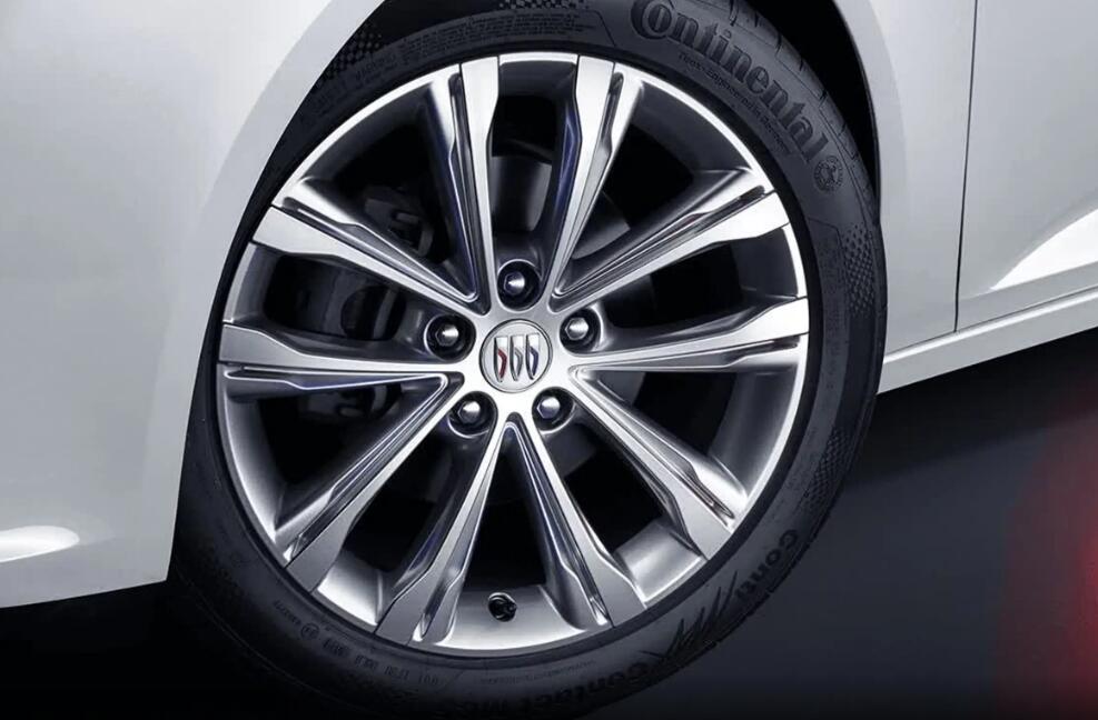 别克君威裸车11万多,别克君威2017销量多少