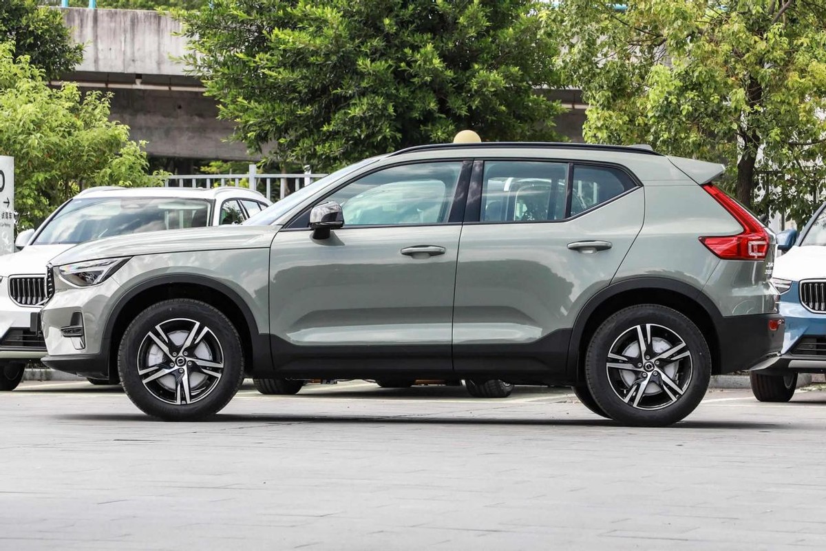 沃尔沃xc40和凯迪拉克xt4选哪个,沃尔沃xc40和凯迪拉克xt4怎么选