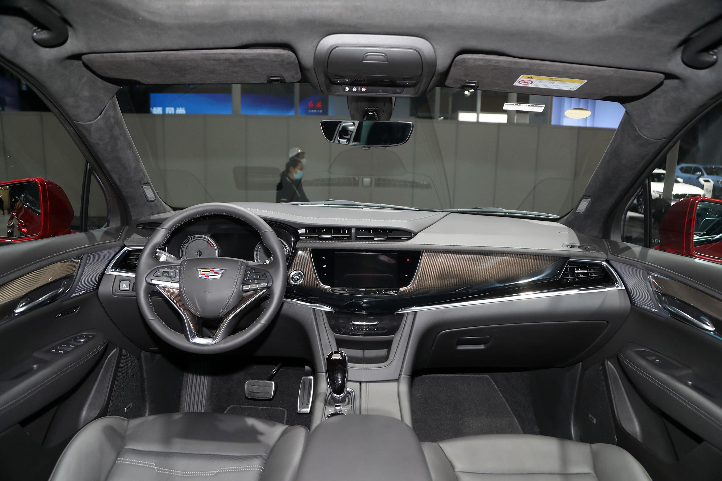 凯迪拉克xt52023款黑钻版黑色,凯迪拉克xt5黑钻版2023最新报价