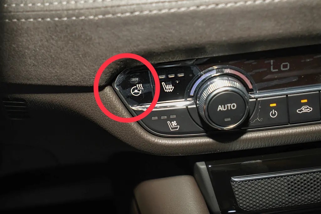 阿特兹车内按键功能介绍,阿特兹防撞功能测试视频