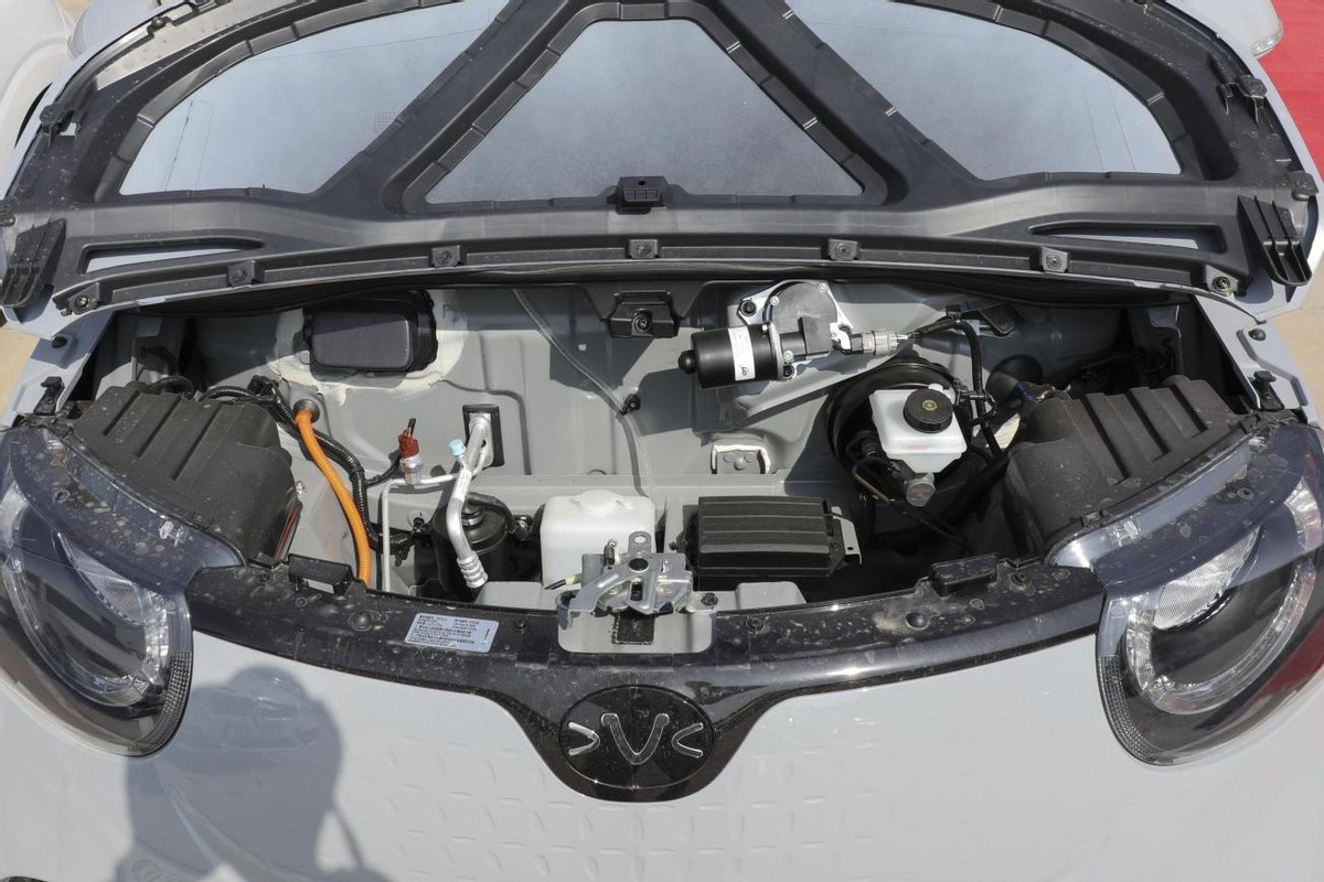 宏瑞电动小虎豪华版价格,宏瑞小虎电动汽车最新消息