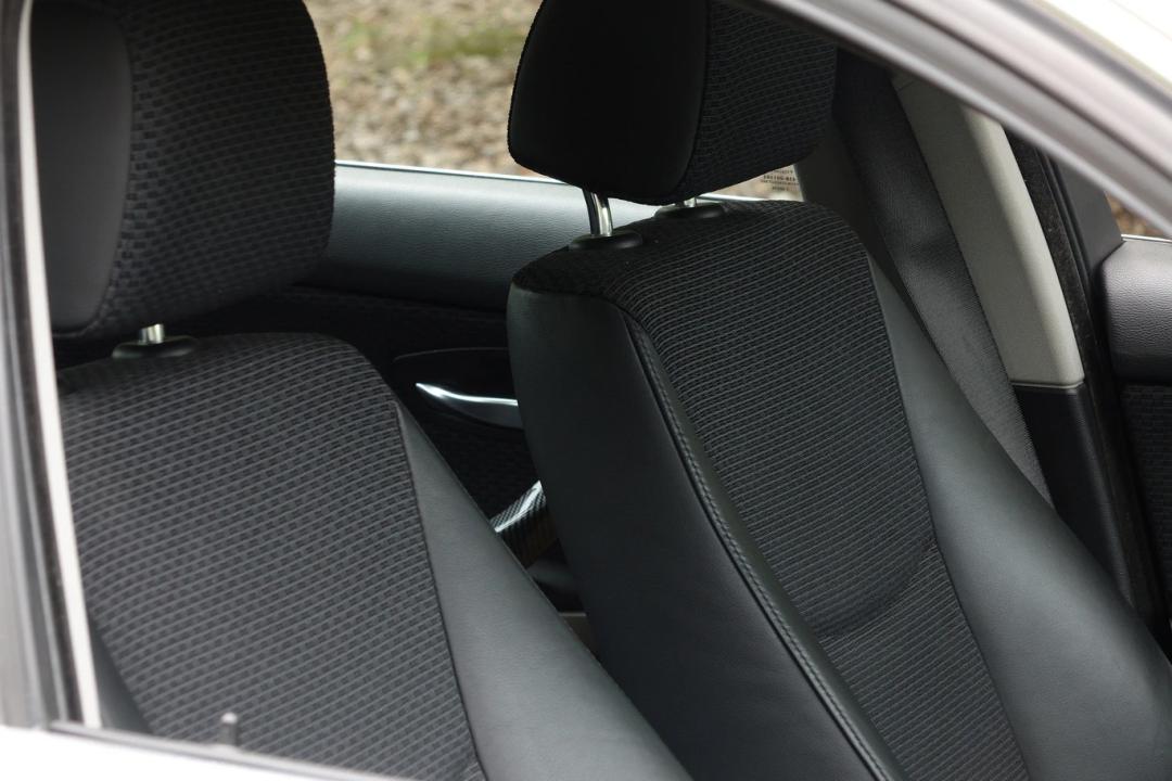 宝马3系二手车330i值得买的版本,21款宝马3系330i有哪些功能