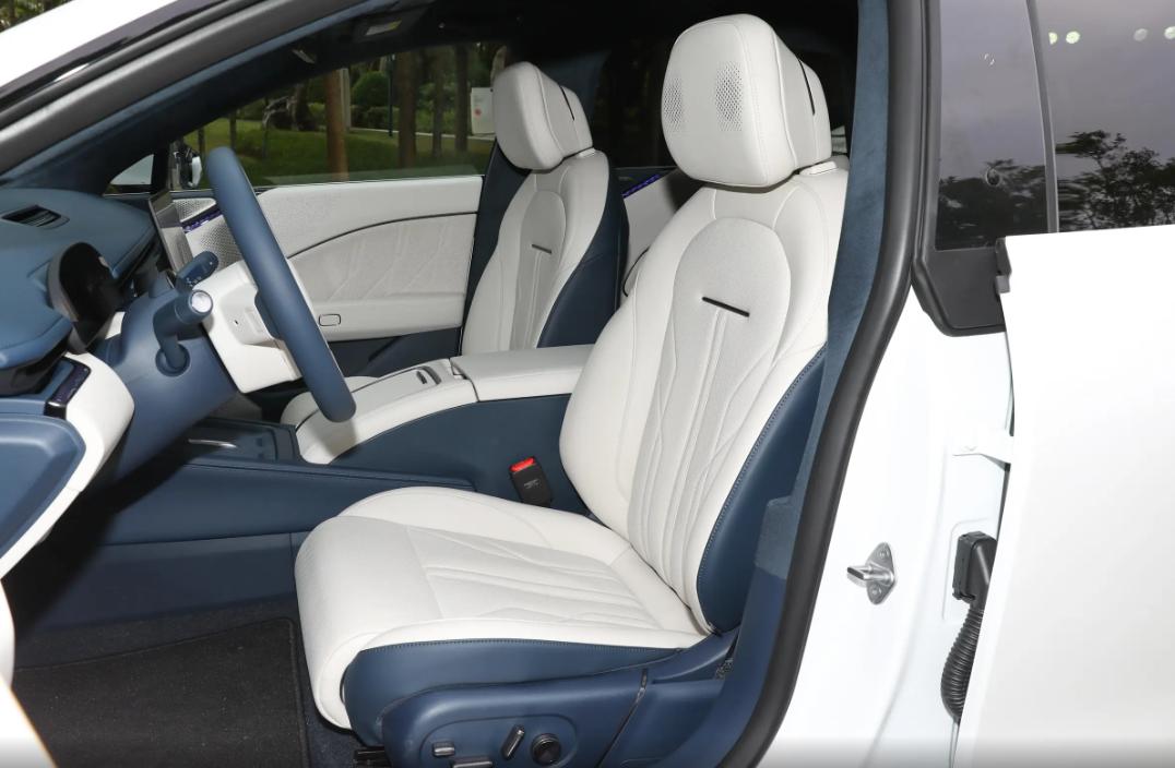 同级20-30万元纯电豪华轿车怎么选,纯电20万内落地续航700以上