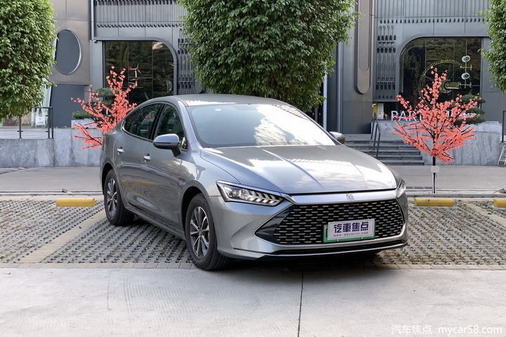 最低6万起这4台精品轿车家用首选,降价潮20万预算买什么车