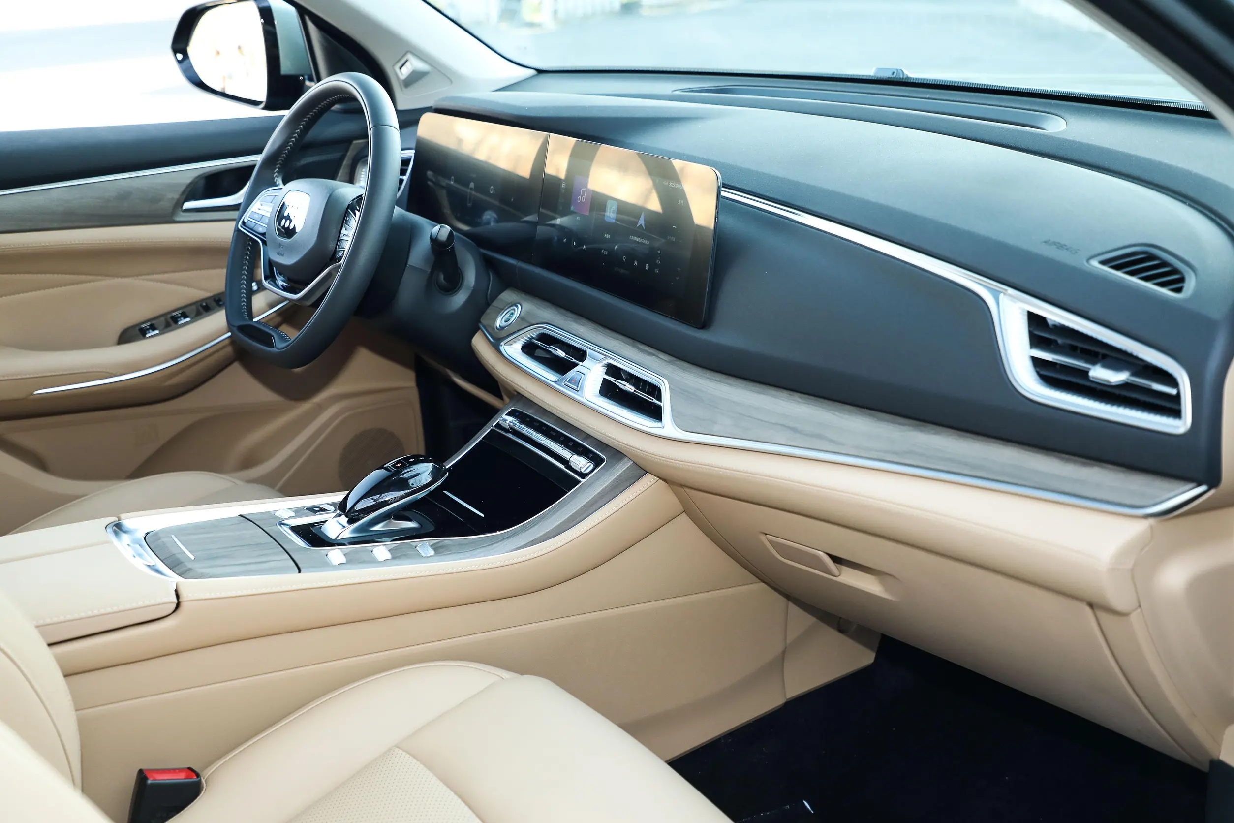 风光蓝电E5开启预售，搭载比亚迪1.5L插混动力，预售13.99万元起