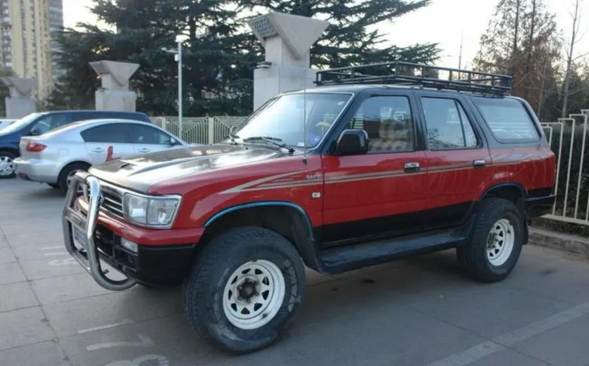 最新款普拉多丰田越野车,丰田普拉多一款值得入手的七座suv