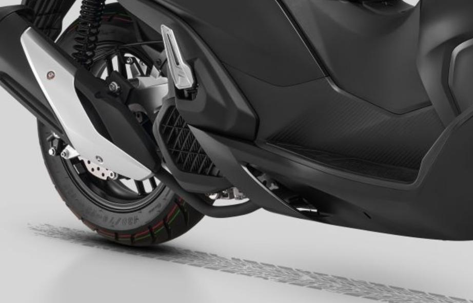 钱江新鸿150踏板油耗,钱江鸿150坐高