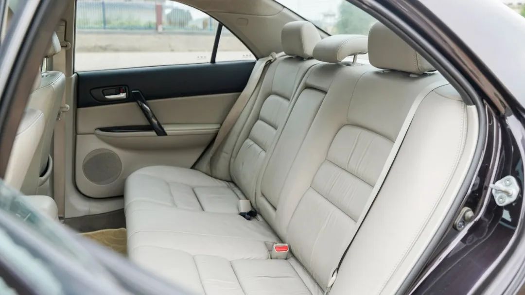 我花1万多，买了辆马自达6！