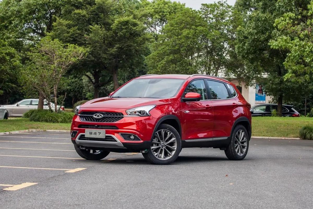 奇瑞瑞虎92024款与2023款的区别,奇瑞瑞虎9和瑞虎8pro实际大小对比