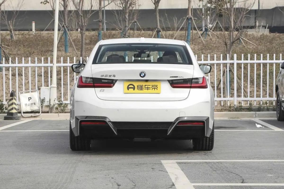 理想的驾驶感受和宝马i3对比,2023款新能源纯电宝马i3全部功能