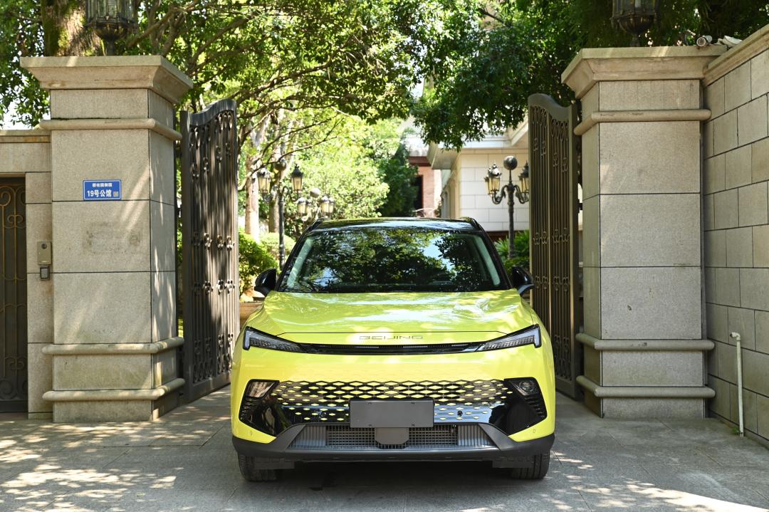 北京汽车推出“智能大魔王”！B-Pilot3.0智能驾驶辅助惹人注目