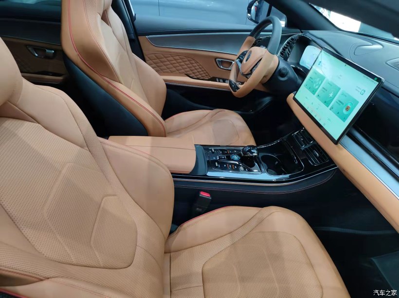 我们终于提车啦文案,yyds车