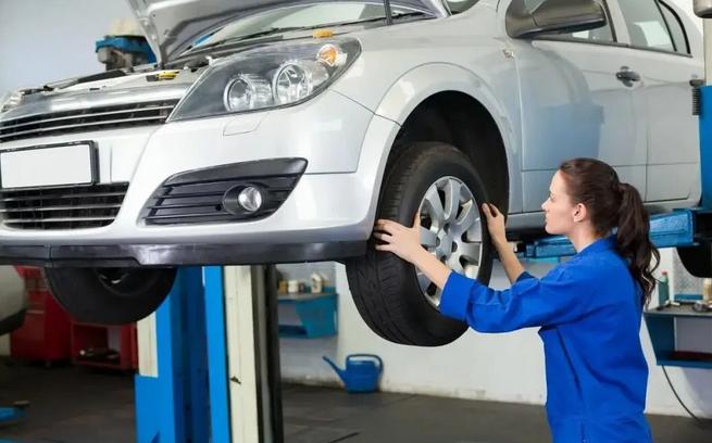 汽车保养换机油有哪些坑,汽车保养换机油后油耗高