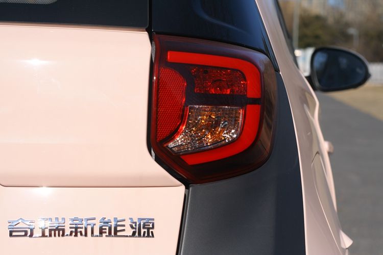 新能源汽车奇瑞小蚂蚁测评,试驾奇瑞电动汽车小蚂蚁