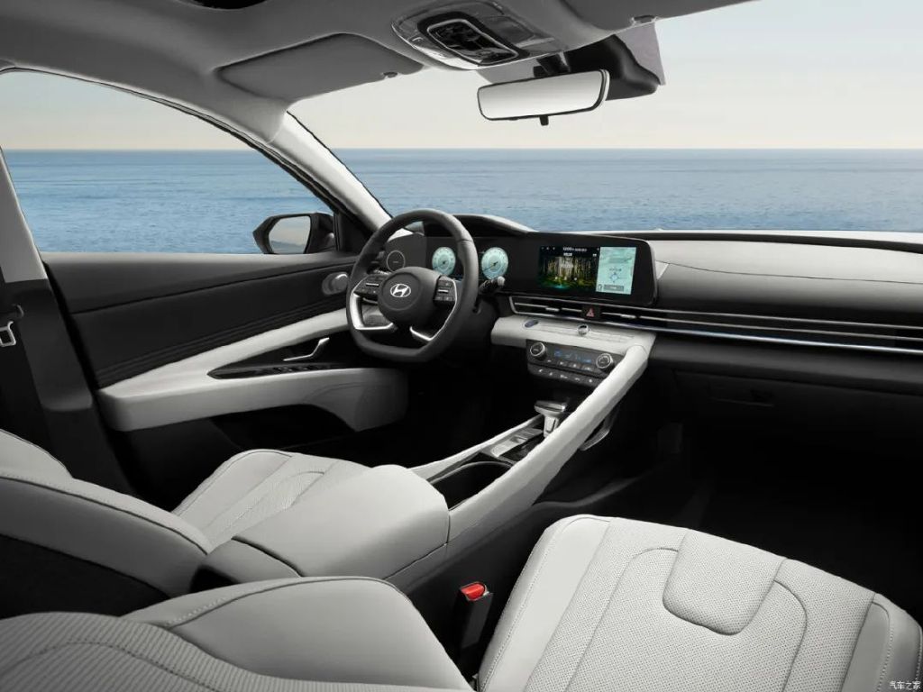 国产家轿10万落地买哪个好,5款10万级家轿推荐时尚运动又好开