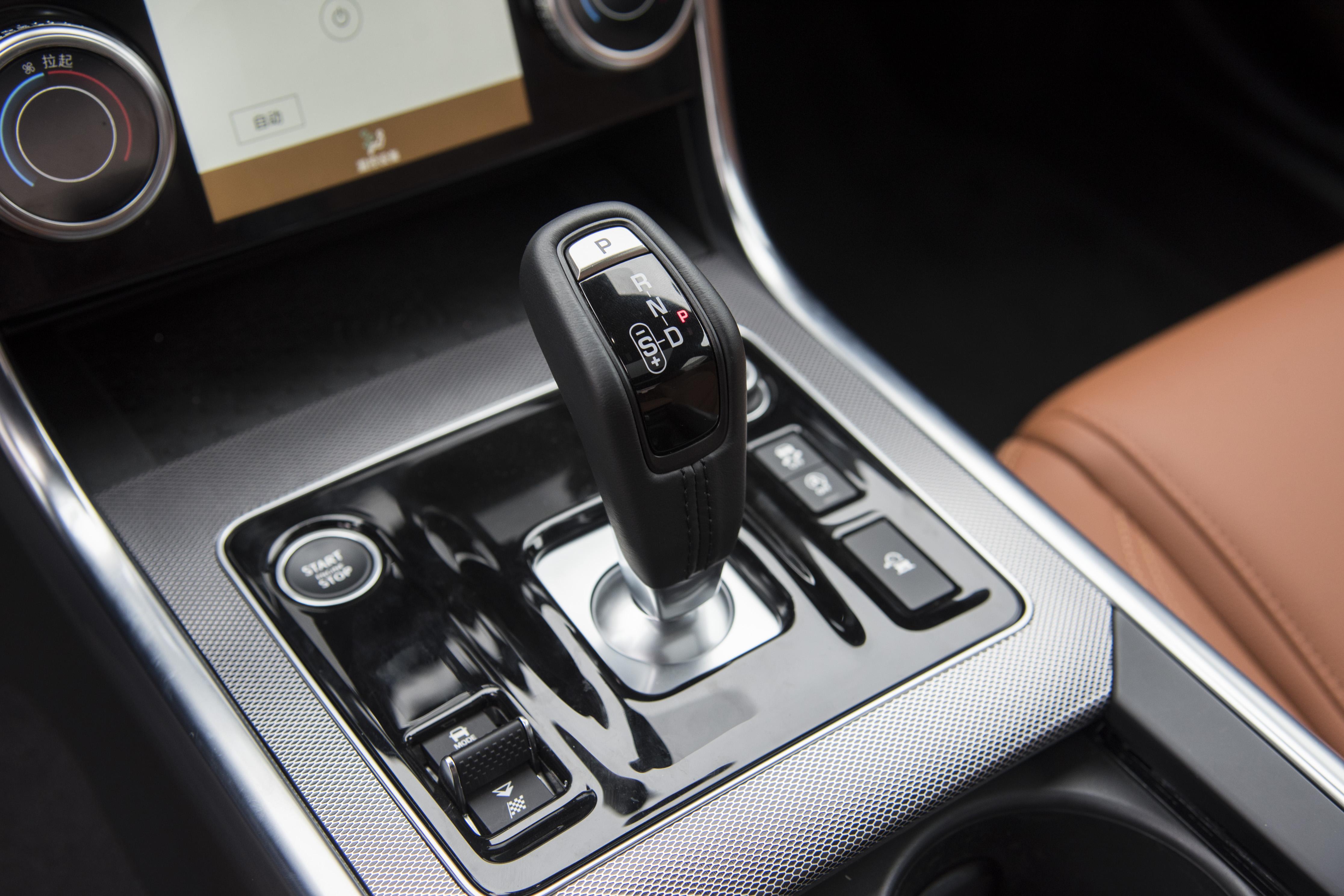 捷豹xel是8at吗,捷豹XEL低配落地价