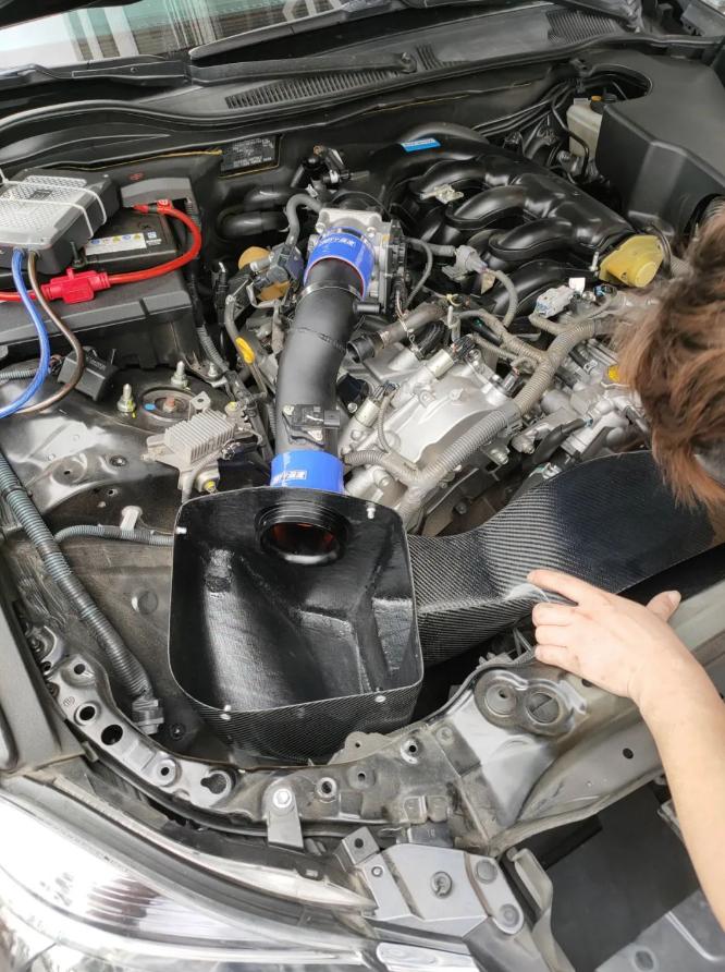 13.5代丰田皇冠改装尾喉包围,08款丰田皇冠改装最帅效果