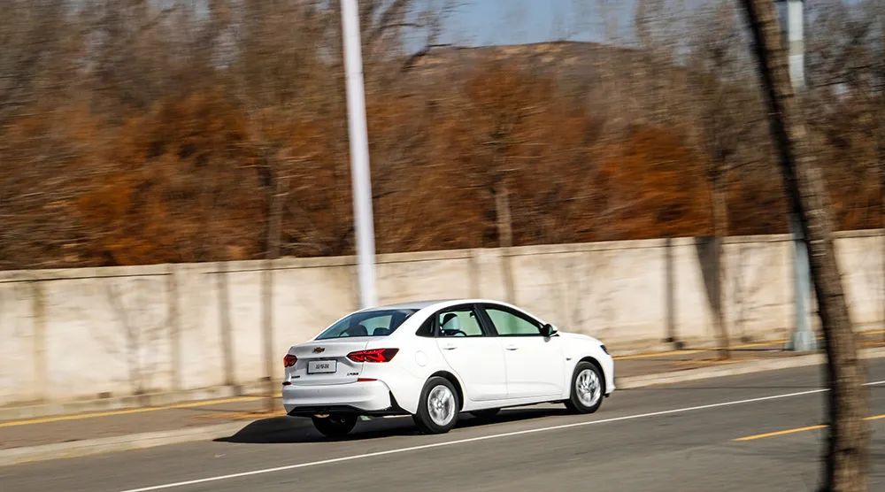试驾全新雪佛兰科鲁泽,上汽通用雪佛兰科鲁泽四缸高配