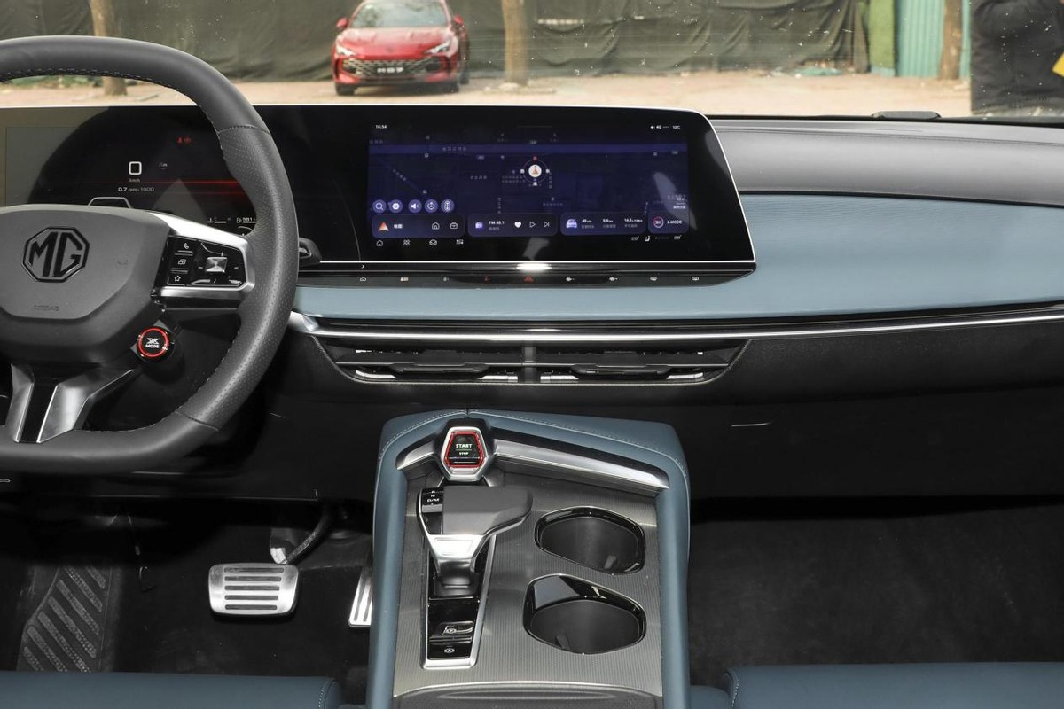 mg7跟蒙迪欧2023哪个好,17万预算买哪款b级车