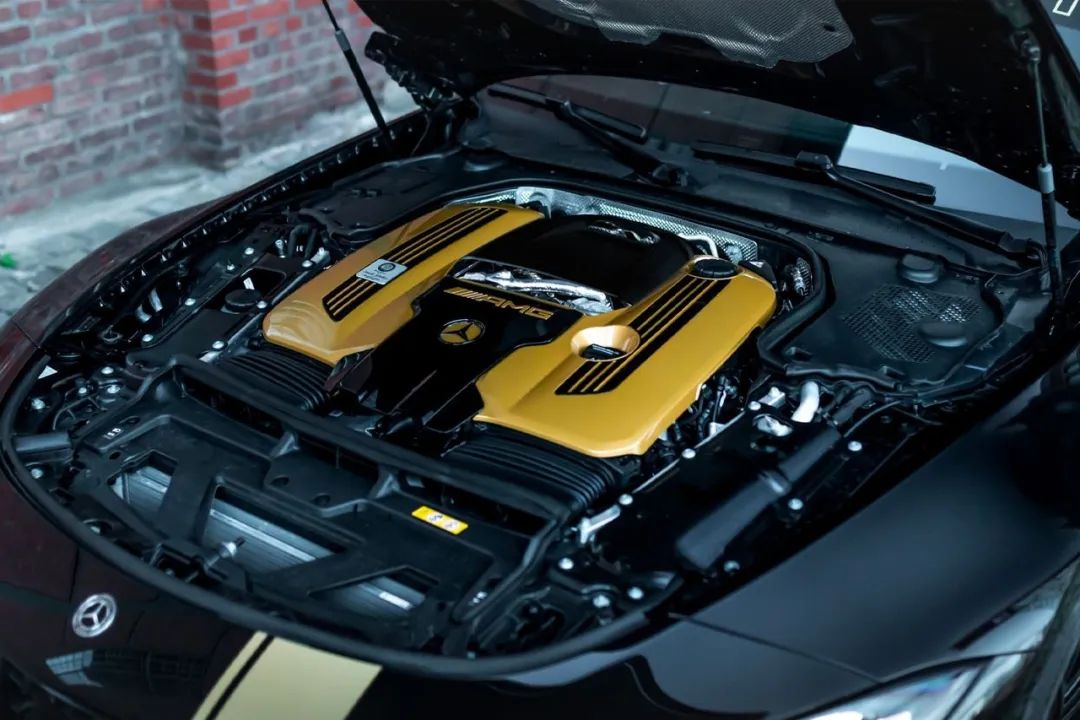 梅赛德斯-amgsl级海外售价曝光,奔驰amg全新sl曝光