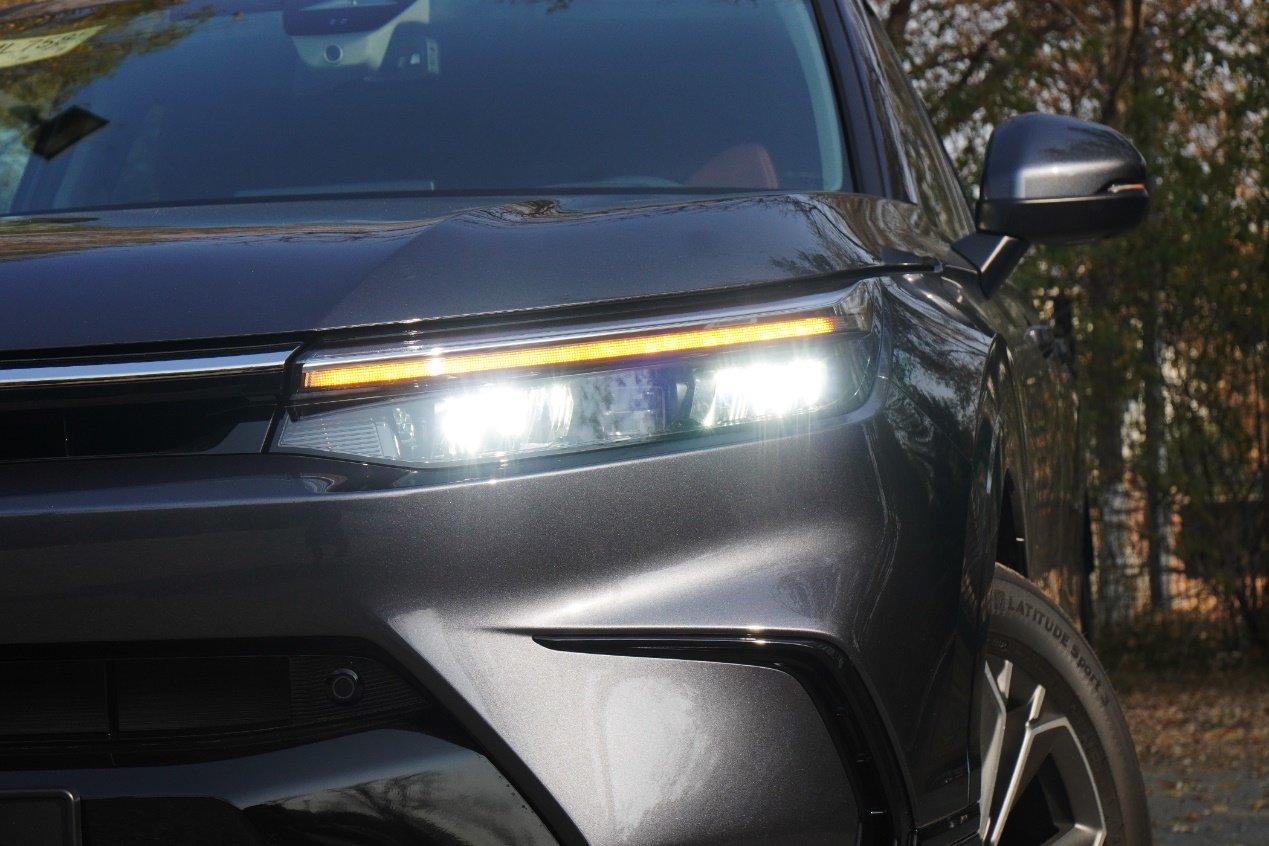 本田皓影幻夜两驱汽油版试驾视频,高颜值家用suv实力派本田皓影