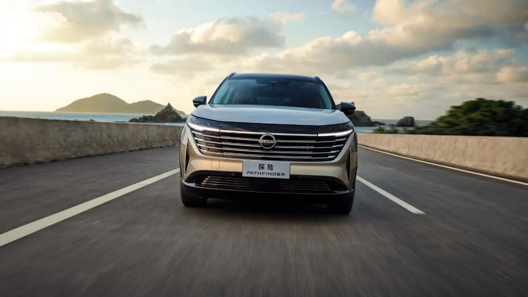最新款日产suv车型,日产全新中大型suv3.5