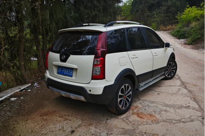 13年的老车和3年的国产车怎么选,国产十年以上的车有哪些还在开