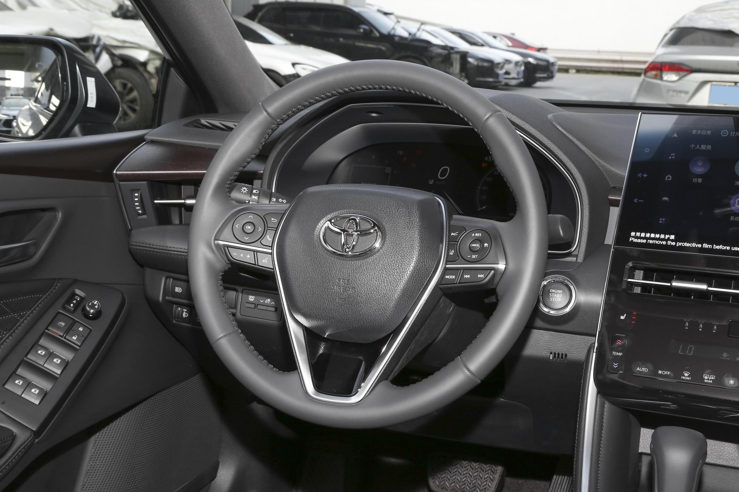 丰田亚洲龙多少个缸的,丰田亚洲龙豪华版有多少个气囊