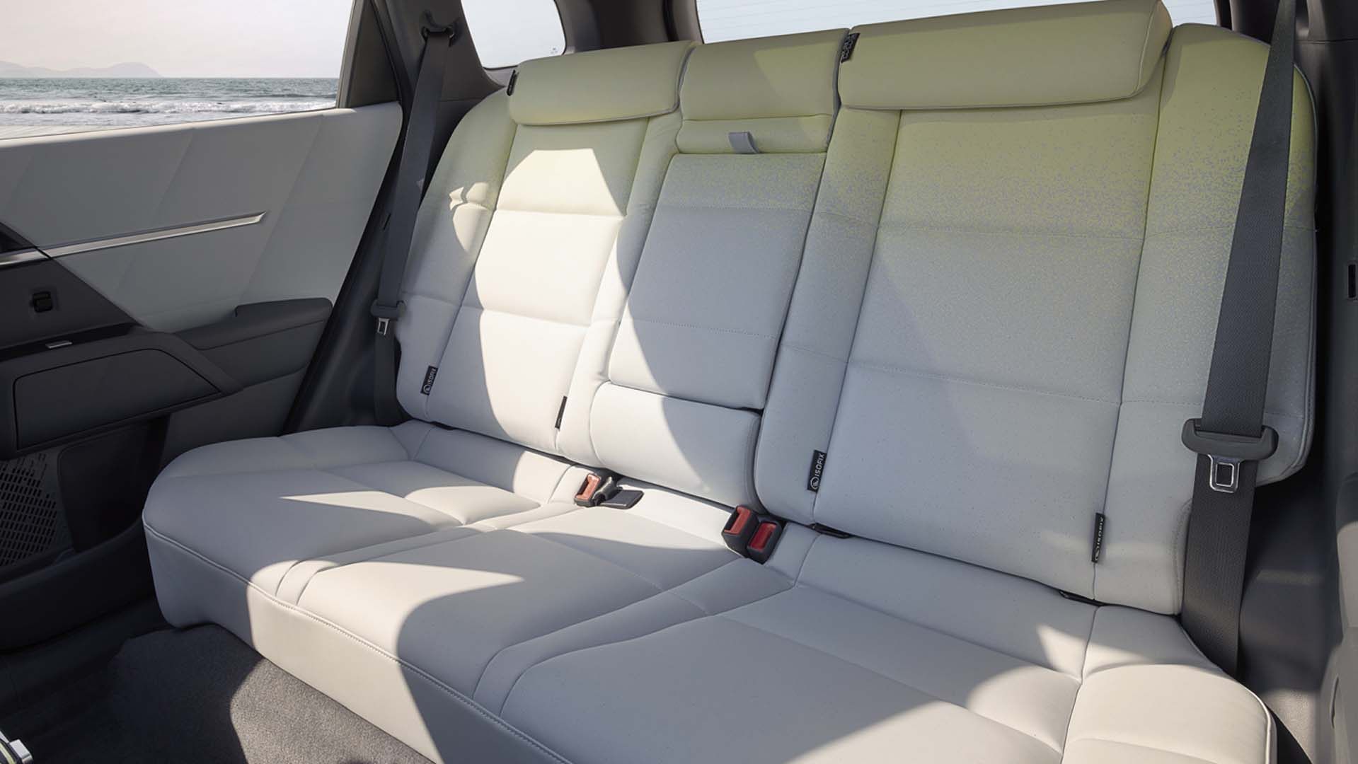 10-15万的后座能放平的suv车推荐,10万左右后排能放平当床的电动suv