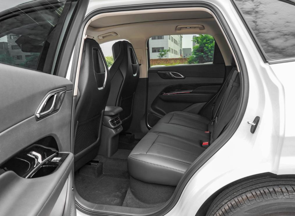 一汽大众全新q3,全新一汽大众q3