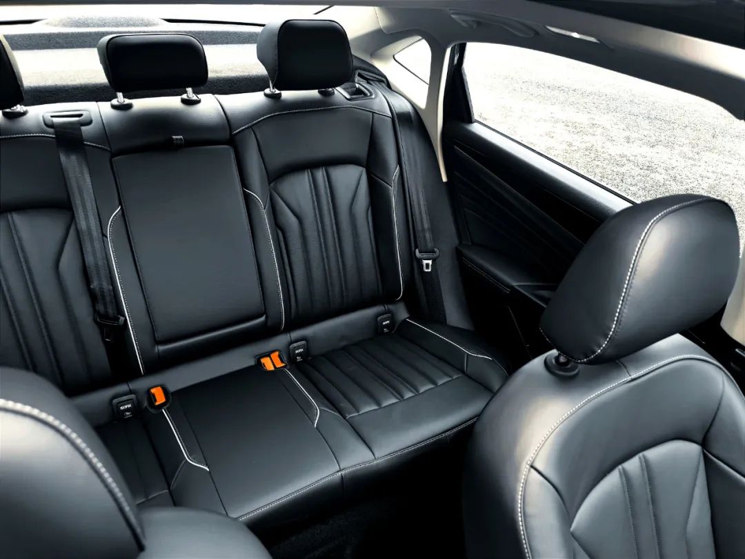 最新款大众帕萨特试驾,大众最新款帕萨特试驾视频