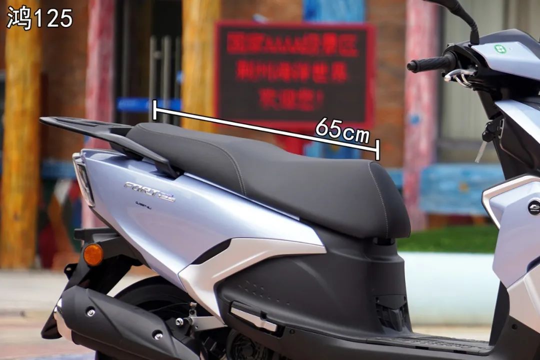 万元小踏板本田对比雅马哈,qjmotor菲诺125踏板测评