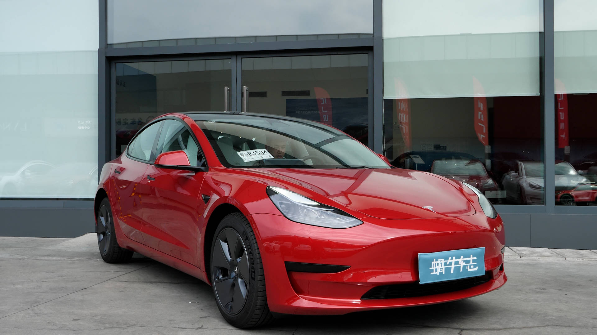 二手的新能源车能买吗,买二手新能源被坑