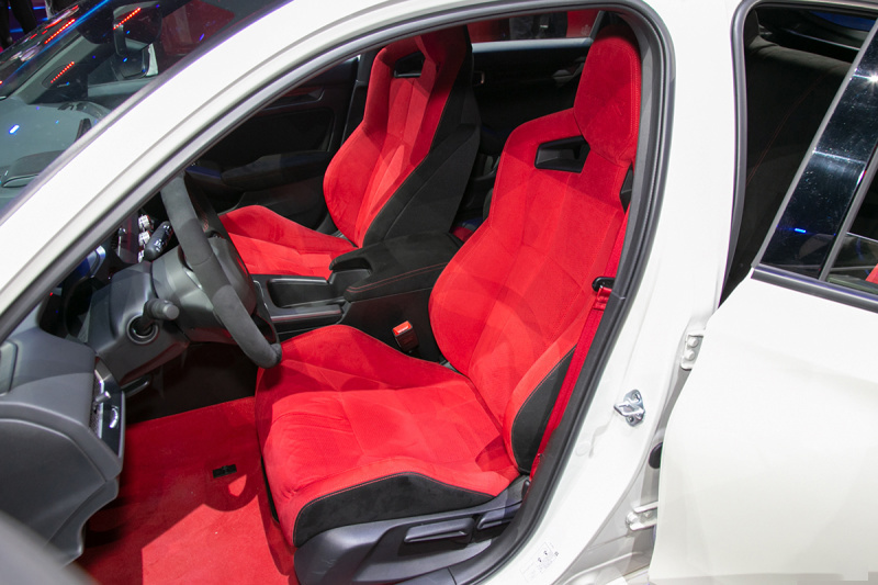 全新本田思域Type-R亮相，售价42万，采用2.0T动力