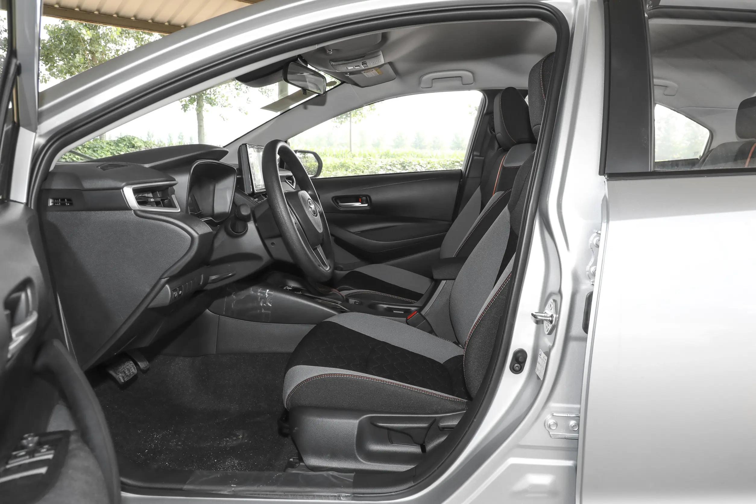 第五代丰田卡罗拉高性能掀背版,十万以内口碑最好的车丰田卡罗拉