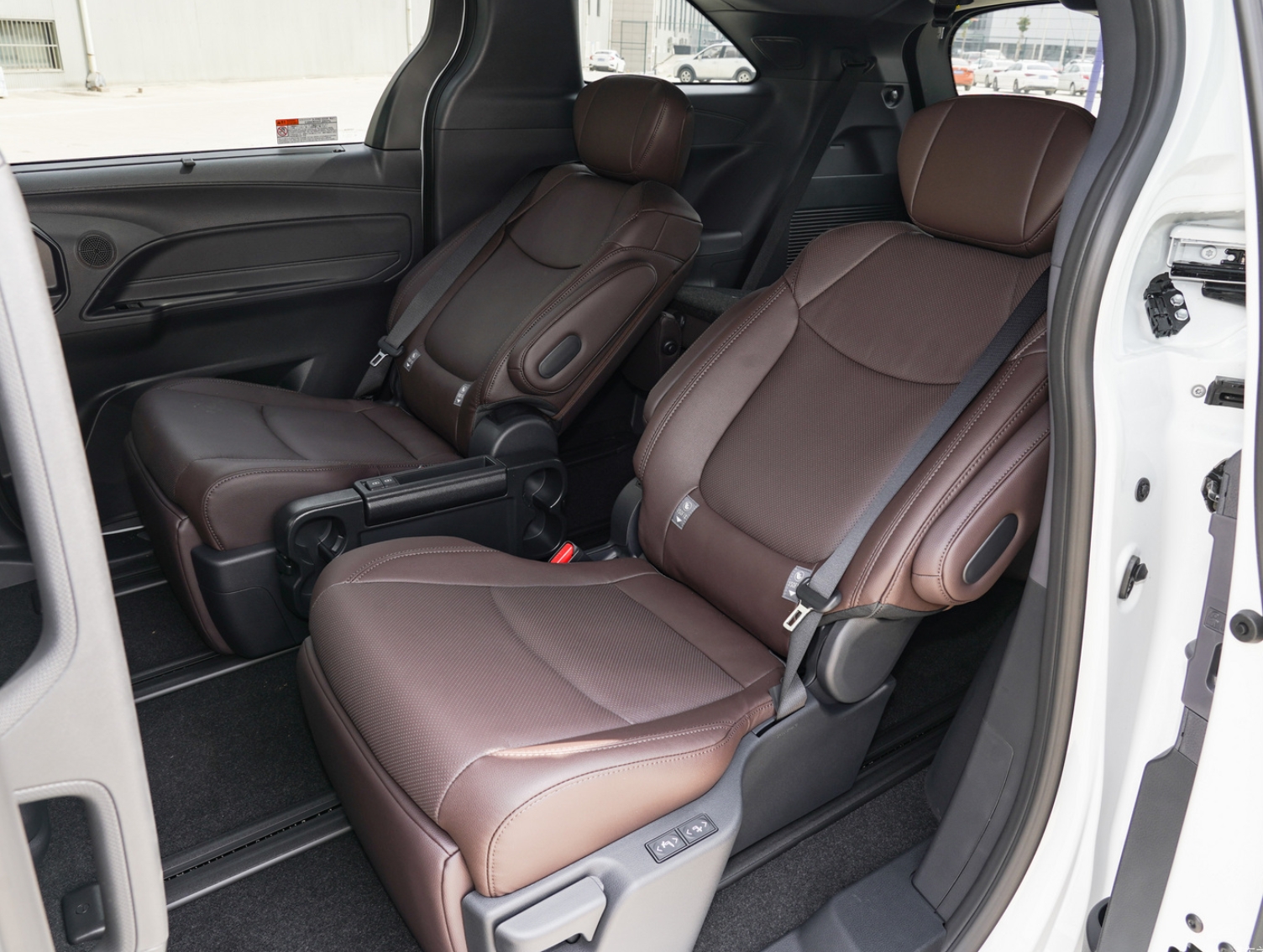 tnga架构的车有什么缺点,丰田赛那隔音