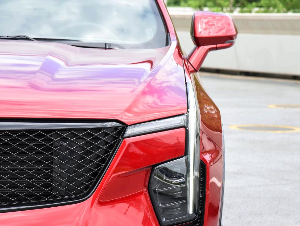 20万中型suv凯迪拉克xt4,紧凑级suv的新选择凯迪拉克xt4