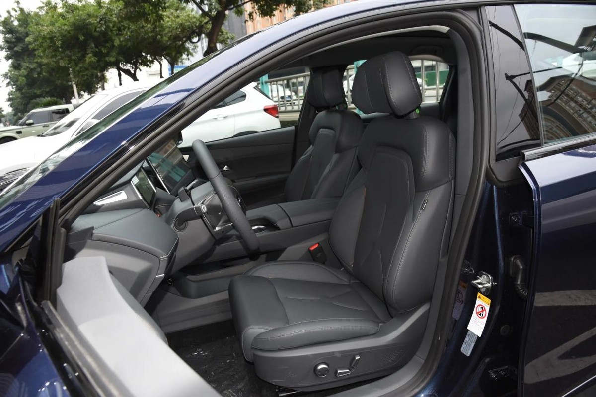 几款颜值和性能高级的电车推荐,10万到15万靠谱的纯电车推荐