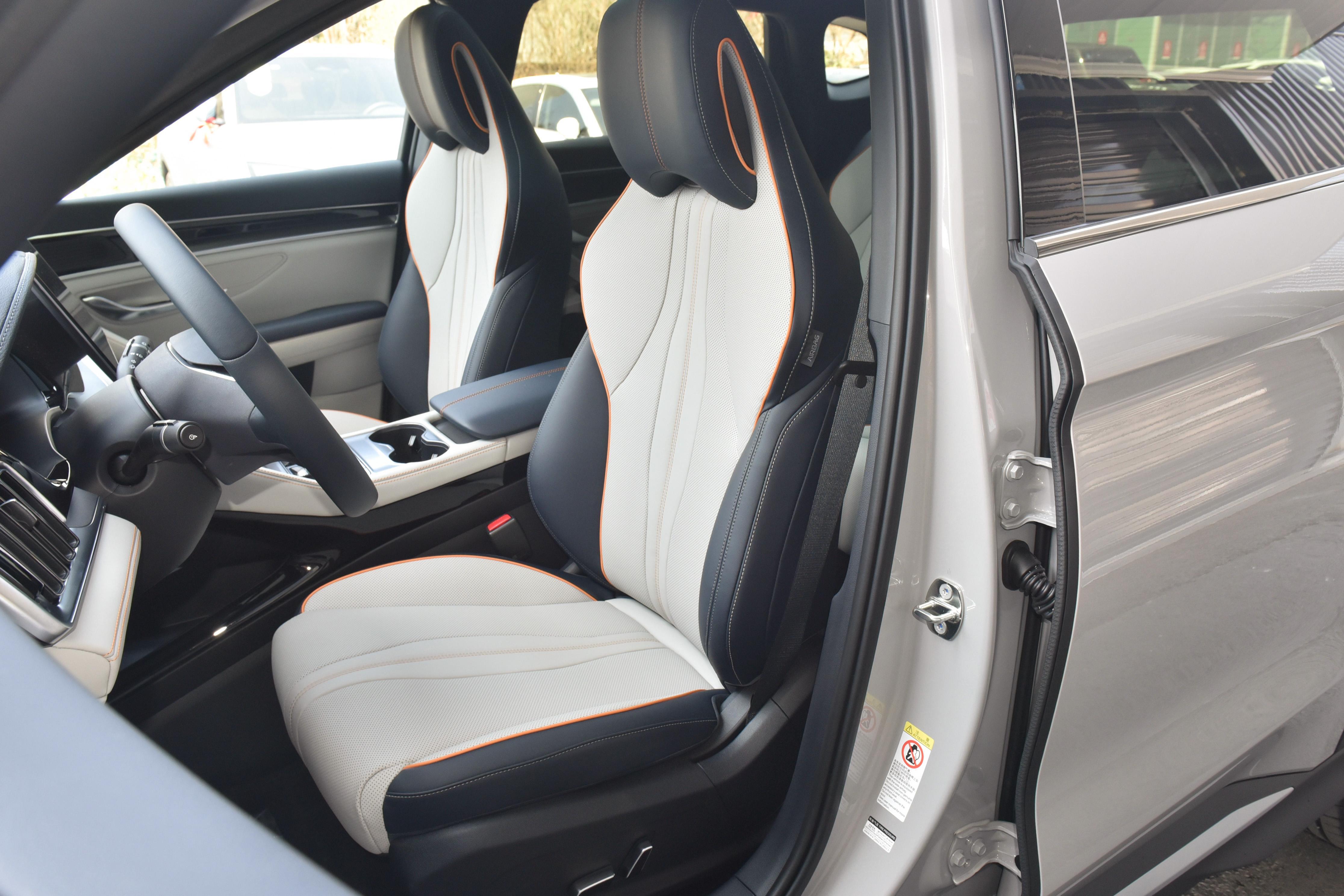 长安uni-k尊贵型对比宋plus,银河l7对比宋plusdmi冠军全景影像