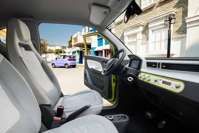 五菱宏光miniev2020和2021区别,五菱宏光minievgameboy版哪里订