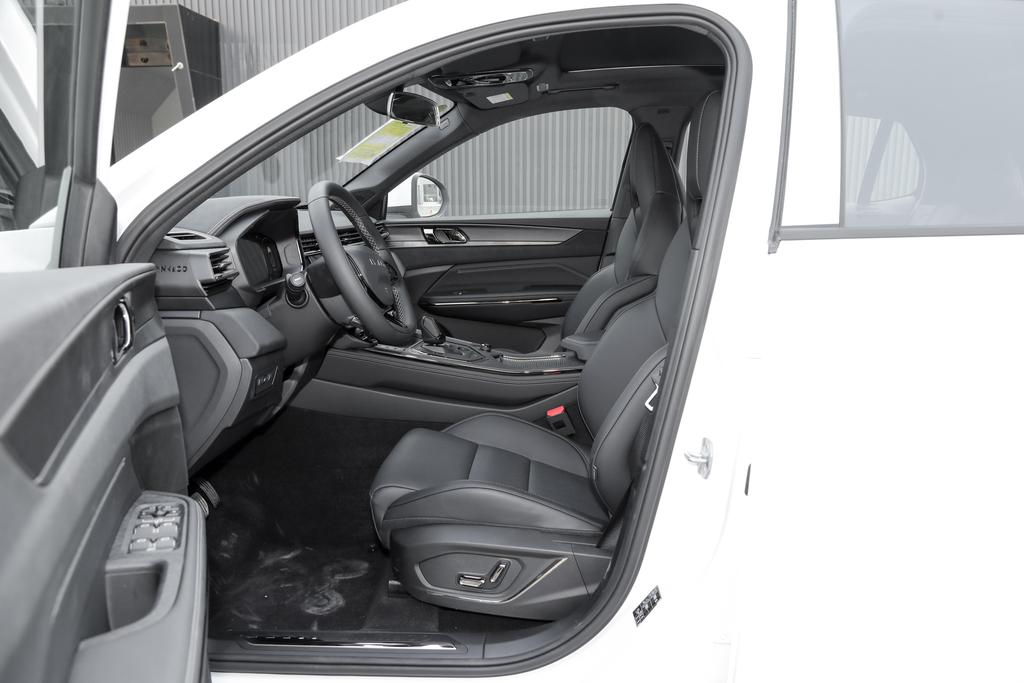 正常车和营转非有什么区别,汽车营转非是不是更便宜