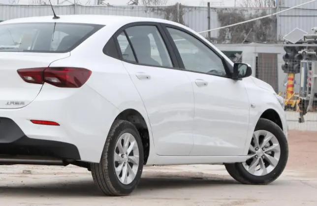 雪佛兰科沃兹2022款四缸,雪佛兰科沃兹2022欣尚版车怎么样