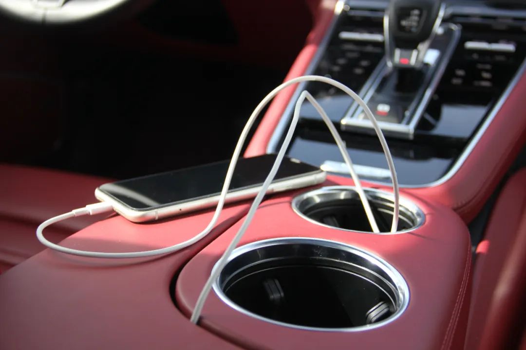 有线carplay盒子,有线转无线carplay盒子好用吗