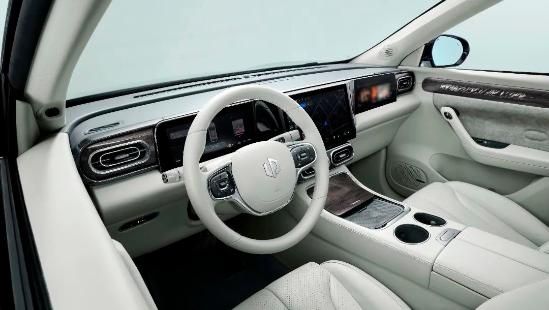 c11怎么三屏联动,c11三联屏看视频